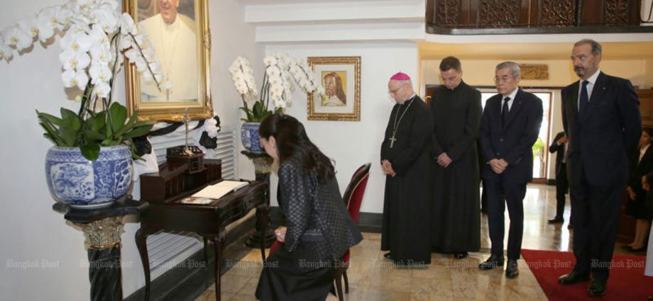 PM signs condolence book for Pope Francis