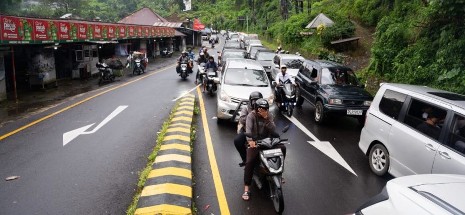 Power in Indonesian tourist haven Bali fully restored after hours-long blackout