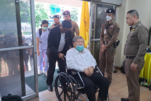 Premchai, 14 others report to police over Bangkok tower collapse case