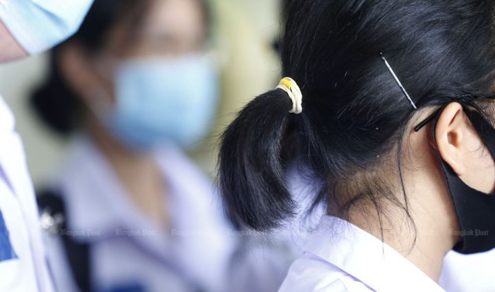 Rayong students decry forced haircuts