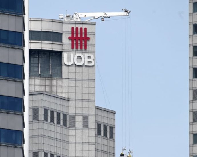 Singapore’s UOB pauses 2025 guidance due to US tariffs, posts stable Q1 net profit