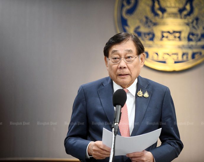 Tariffs put fate of handout scheme in question