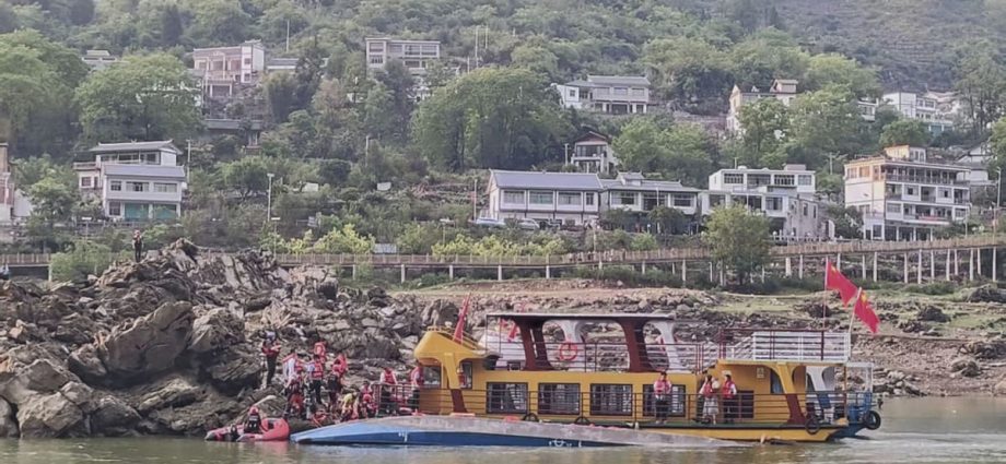 Three dead, 60 hurt as China boats capsize: Xinhua