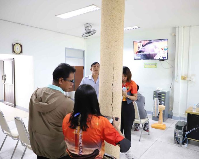 Two quakes in North, cracks found from Wednesday’s quake in South