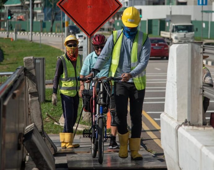 Nipah virus: Singapore requires daily temperature checks for new migrant workers who travelled to West Bengal Nipah virus: Singapore requires daily temperature checks for new migrant workers who travelled to West Bengal