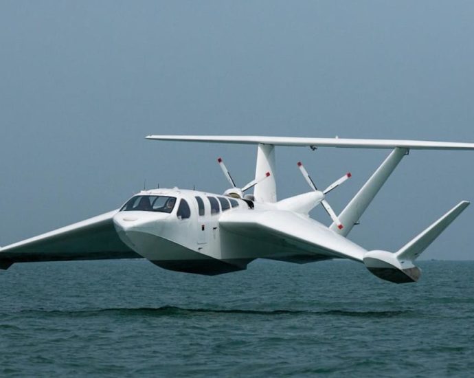 ST Engineering’s AirFish water-skimming craft to operate on Singapore-Batam ferry route ST Engineering’s AirFish water-skimming craft to operate on Singapore-Batam ferry route